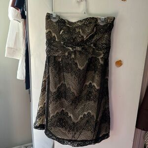 Kimchi Blue strapless lace black and nude dress